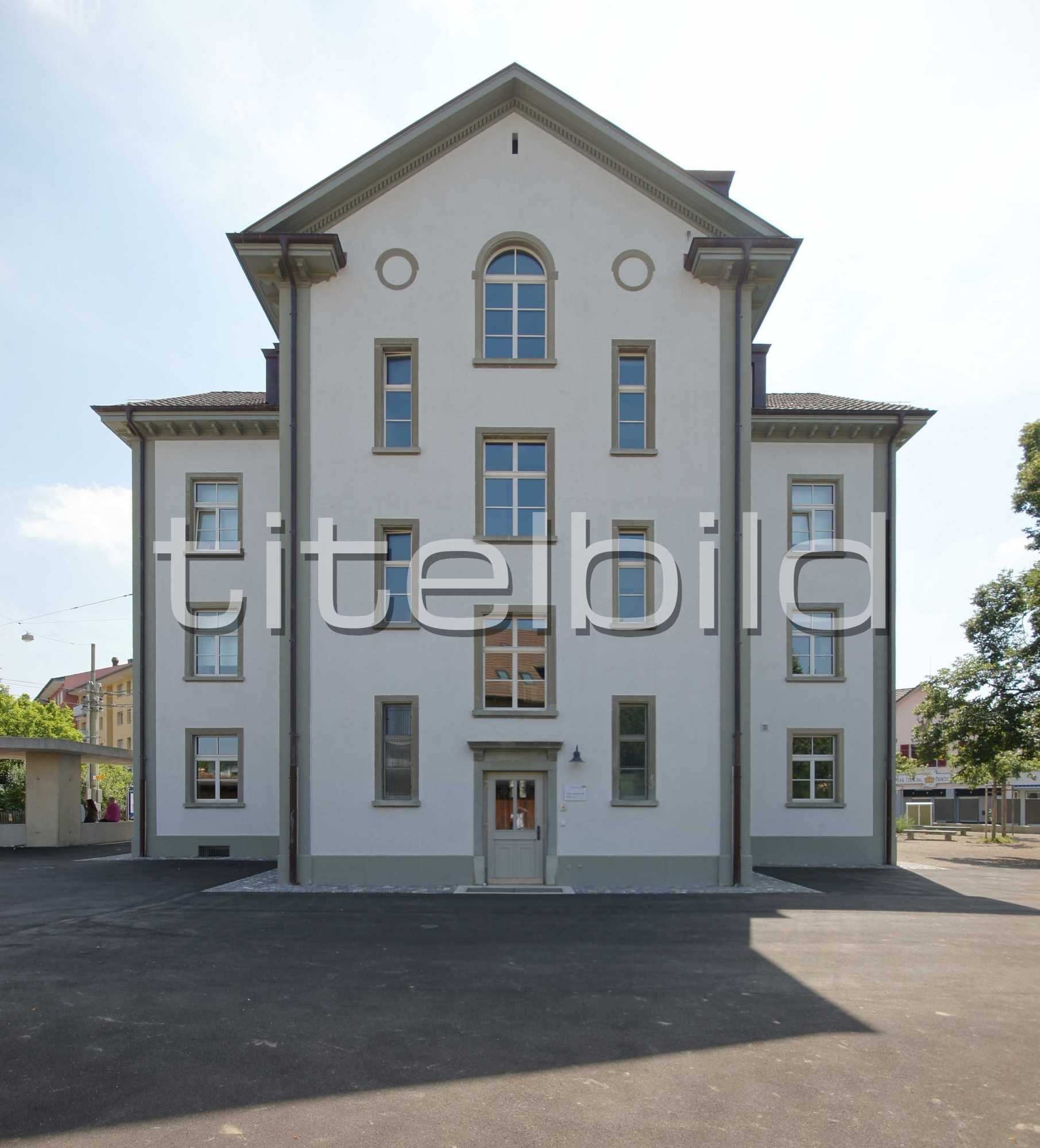 Projektbild-Nr. 6: Schulhaus Dorf