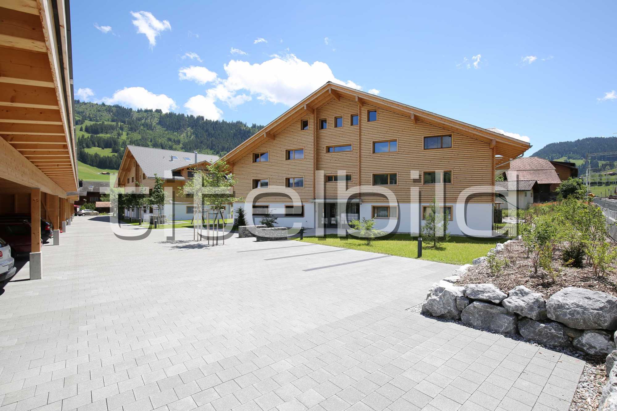 Projektbild-Nr. 0: Mehrfamilienhaus Tüll, Zweisimmen