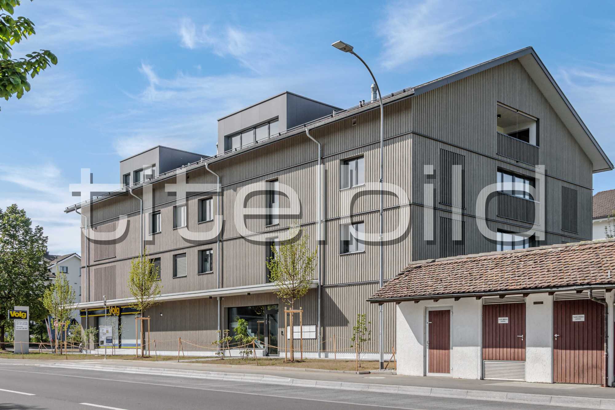 Projektbild-Nr. 2: Neubau Wohnhaus mit Volg Laden
